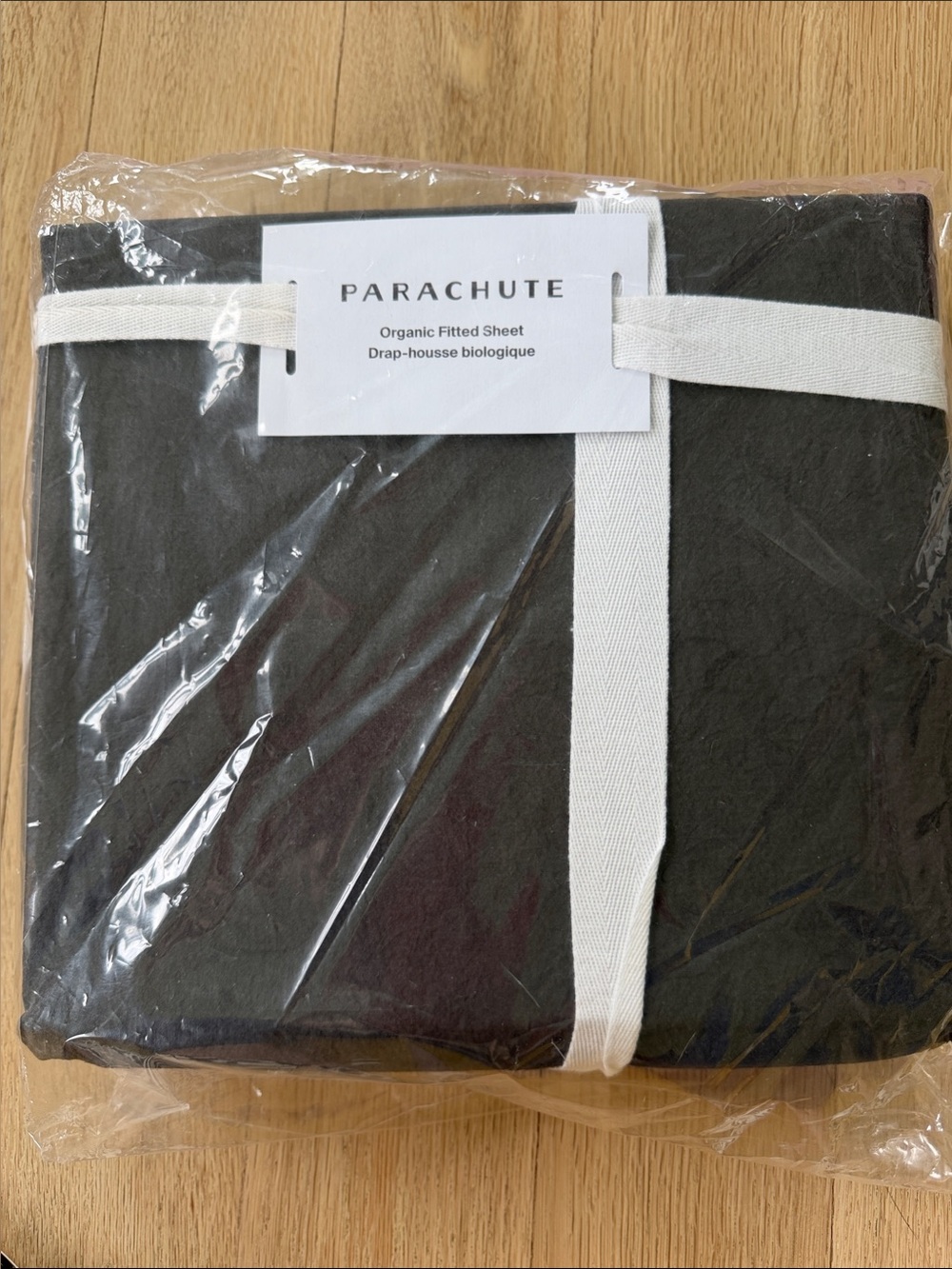 Parachute Organic Fitted Sheet - Charcoal Black